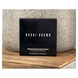 Bobbi Brown • Illuminating Bronzing Powder
